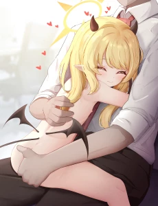 ふらっしゃー - 抱っこしながらイブキちゃんのお尻いじるだけ