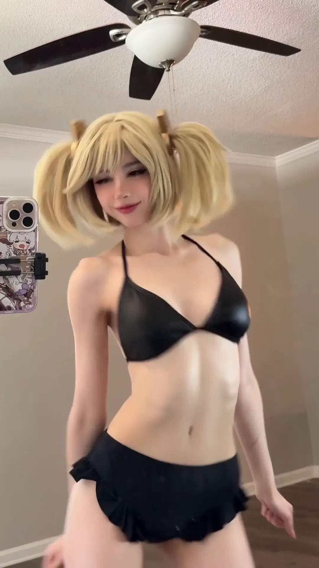 Duckie Cosplays - Summer Burnice Vid 1