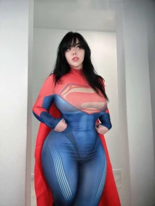 Momokun - Superwoman Selfies ~
