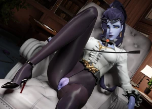 M71Z30 - Widow Pantyhose  ( 8K )